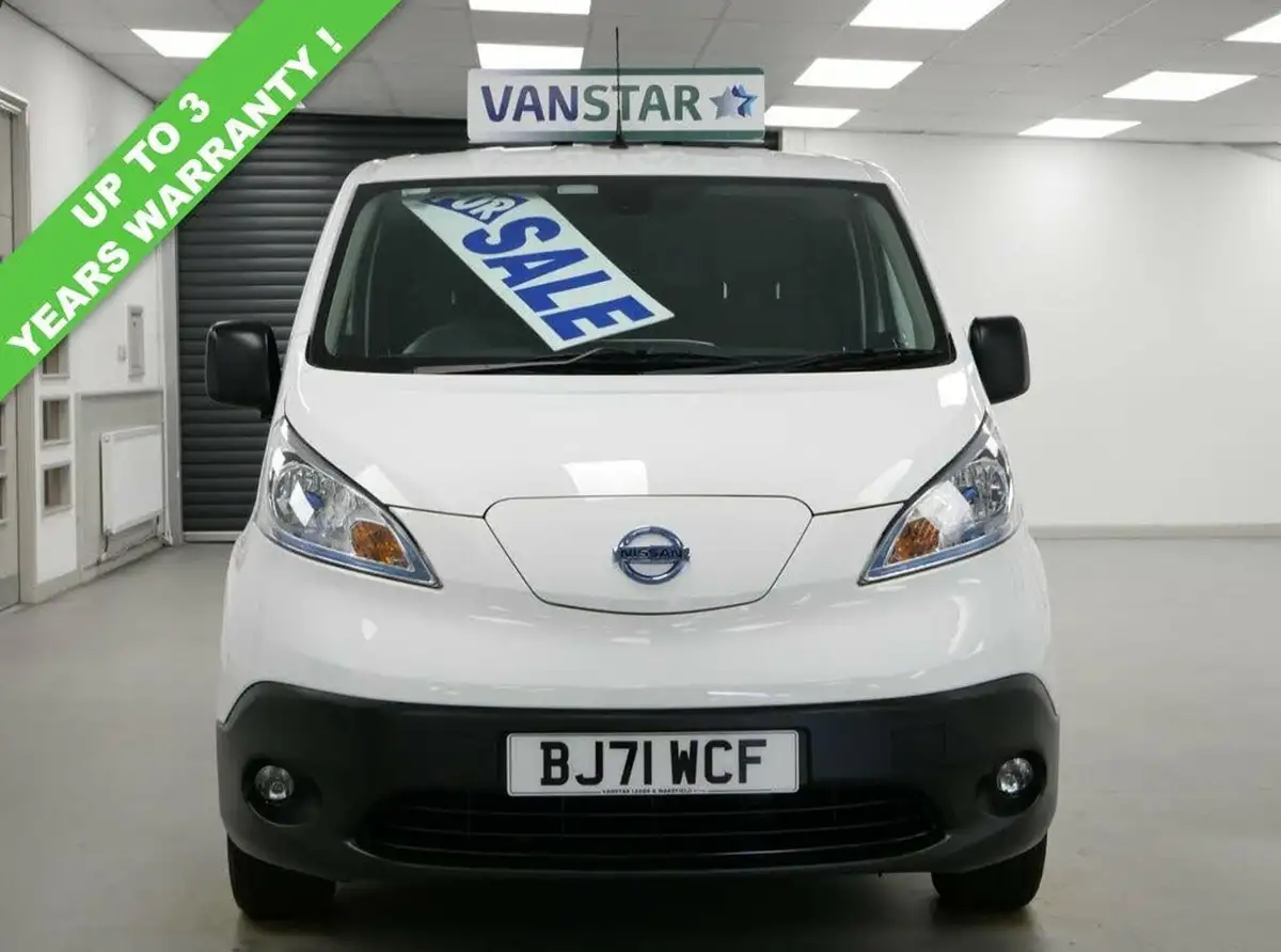 2021-nissan-env200-e-tekna-rapid-panel-van-big-10