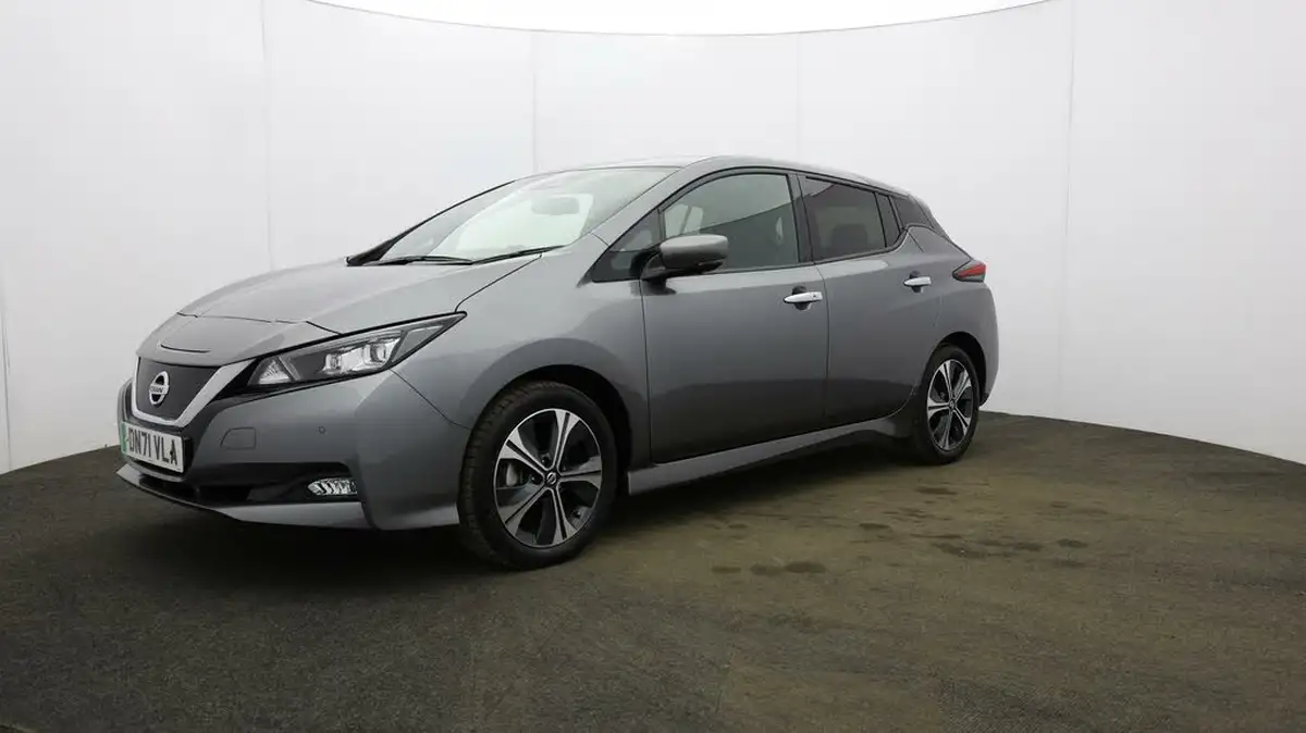 2021-nissan-leaf-e-tekna-big-2