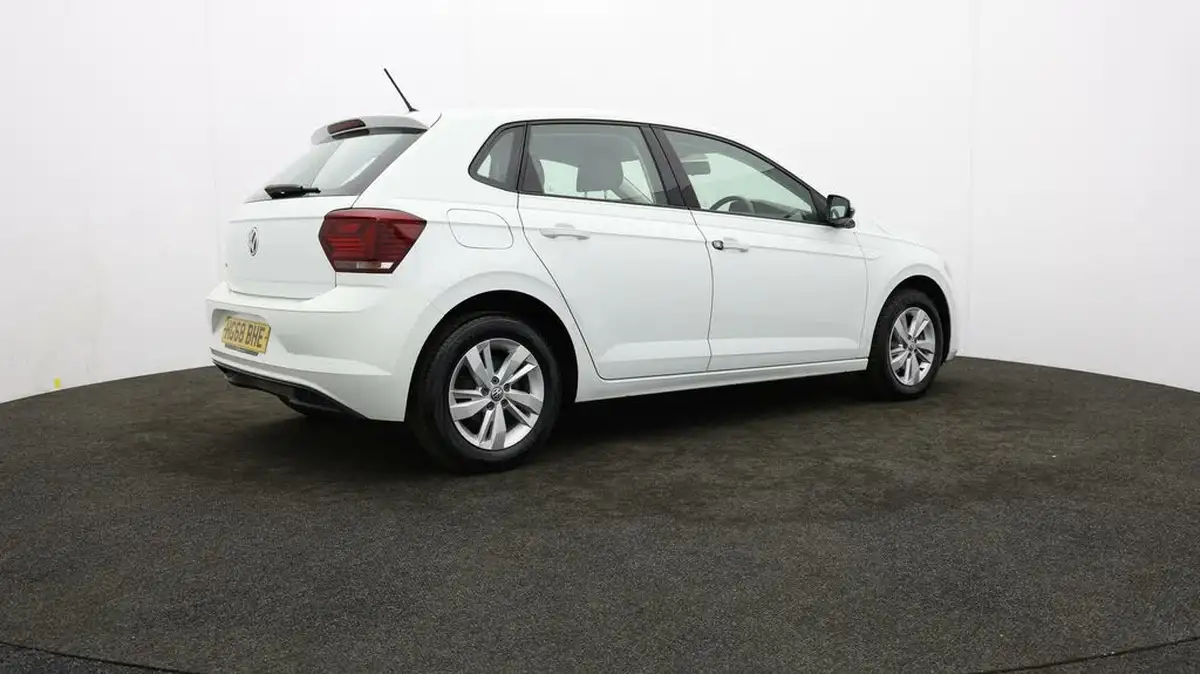 2018-volkswagen-polo-10-tsi-se-big-25