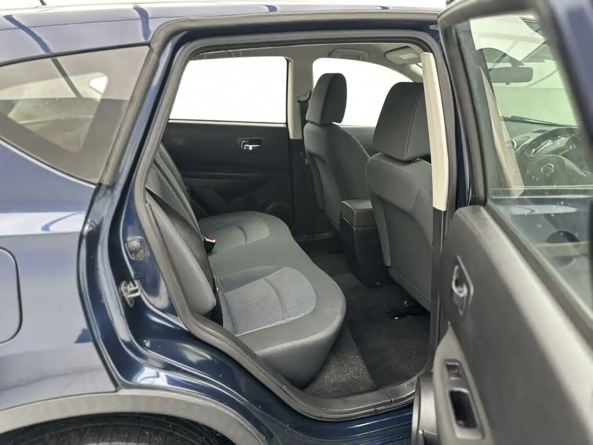 2008-nissan-qashqai-16-visia-big-21