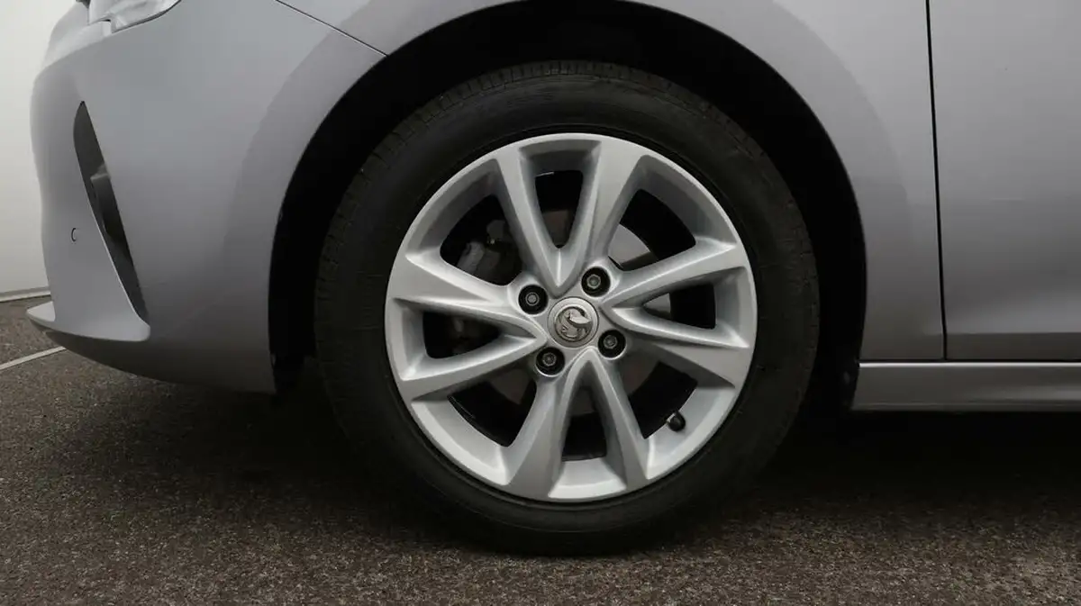 2021-vauxhall-corsa-12i-elite-big-18