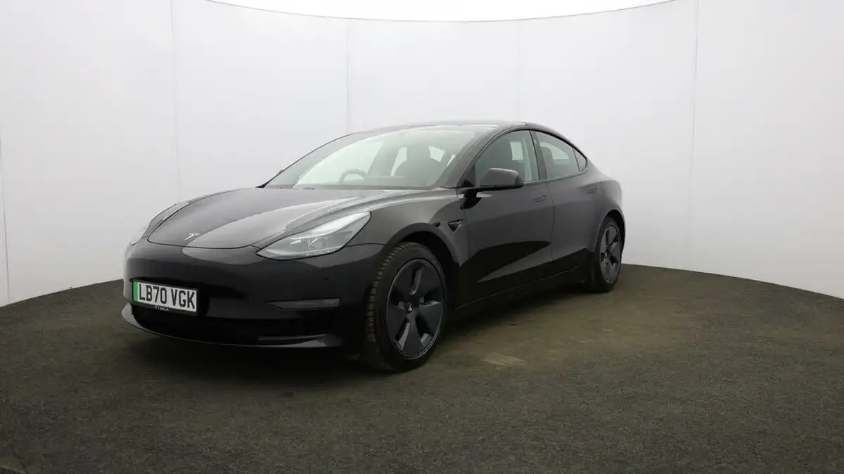 2020-tesla-model-3-e-long-range-big-2
