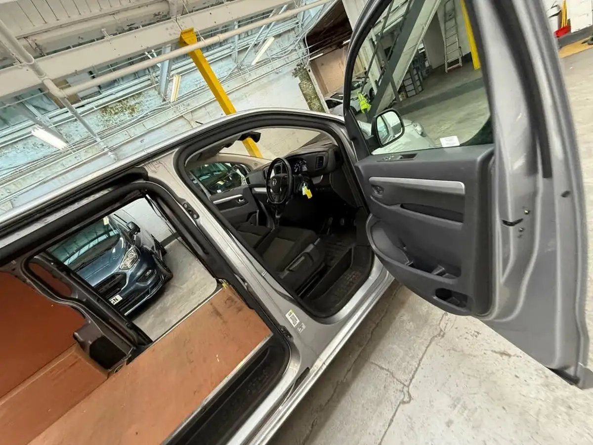 2022-fiat-scudo-20jtd-business-145hpeu6d-lwb-panel-big-44
