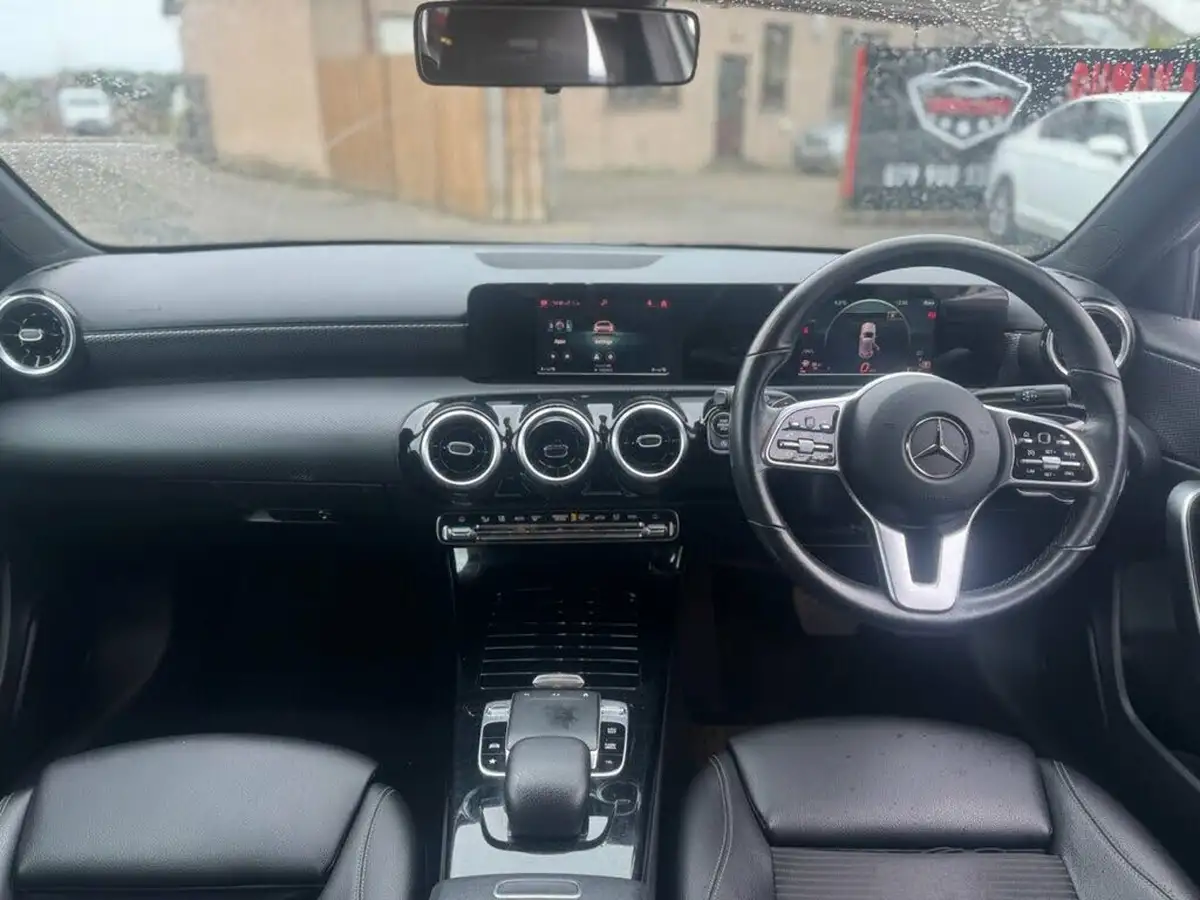 2019-mercedes-benz-a-class-15d-a180d-sport-hatchback-5d-7g-dct-big-10