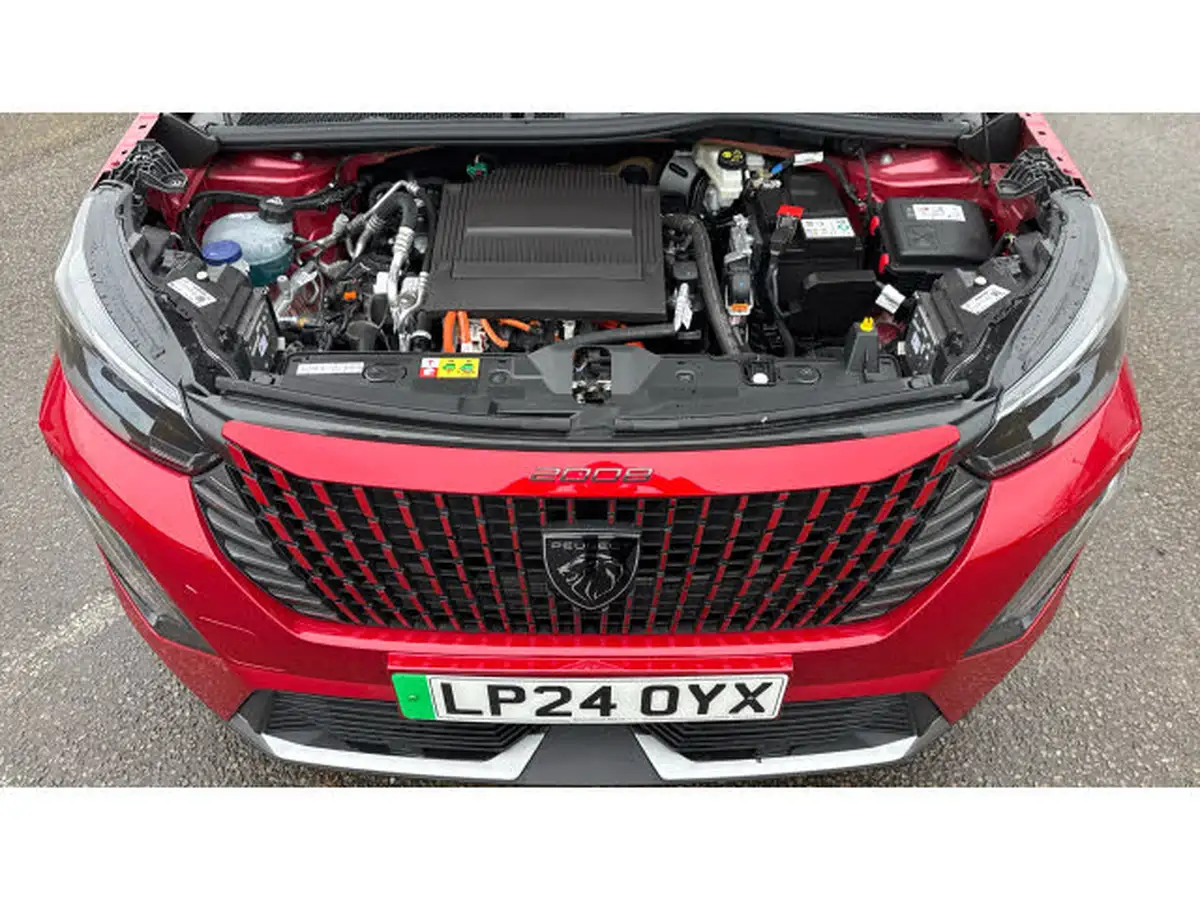 2024-peugeot-2008-suv-e-gt-136ps-50kwh-big-7