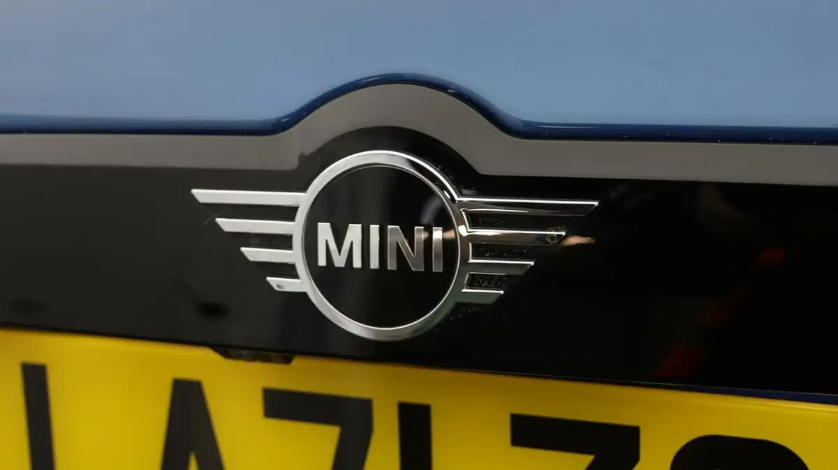 2022-mini-countryman-15-cooper-classic-auto-big-20