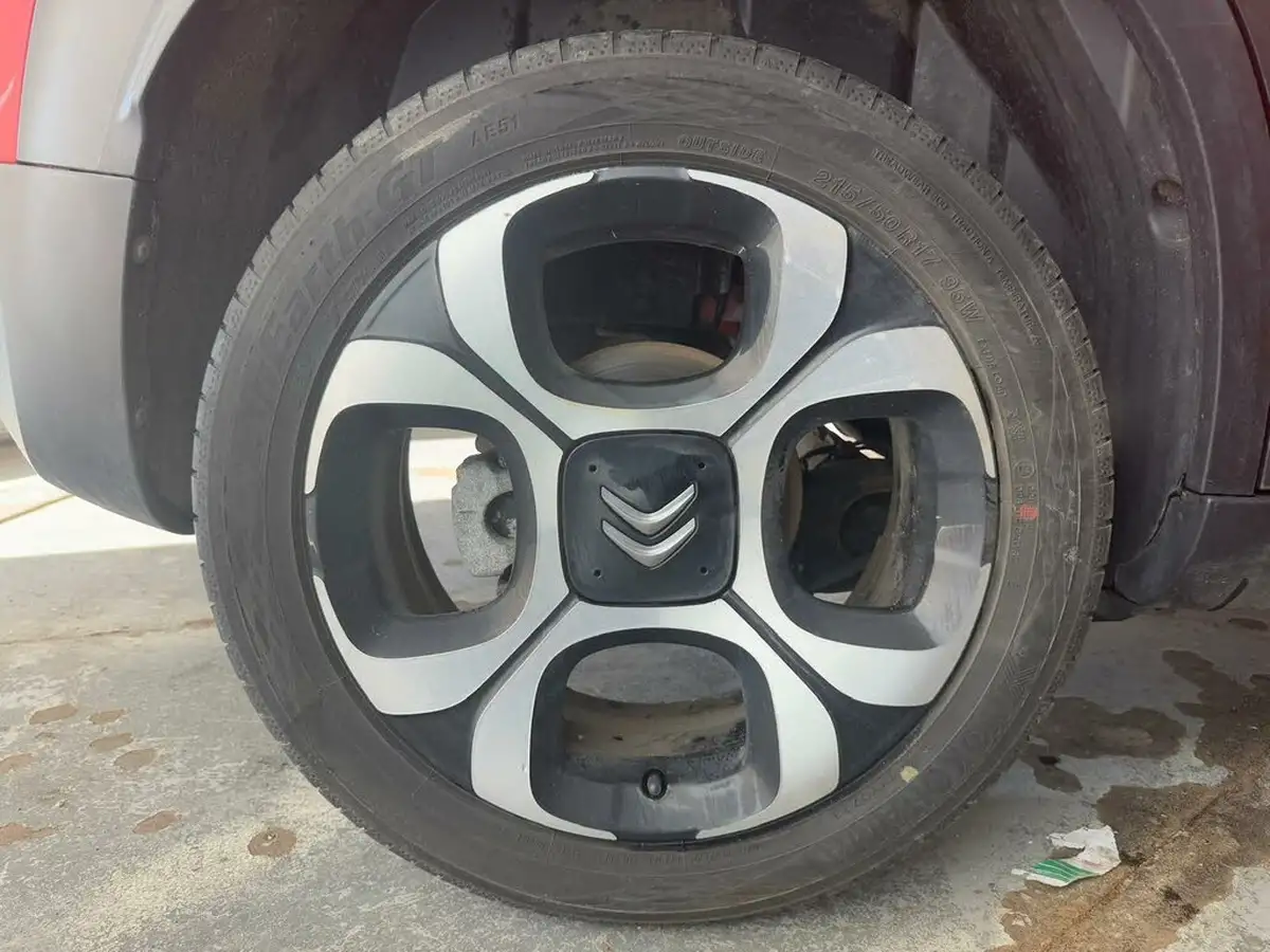 2019-citroen-c3-aircross-15bluehdi-flair-big-31