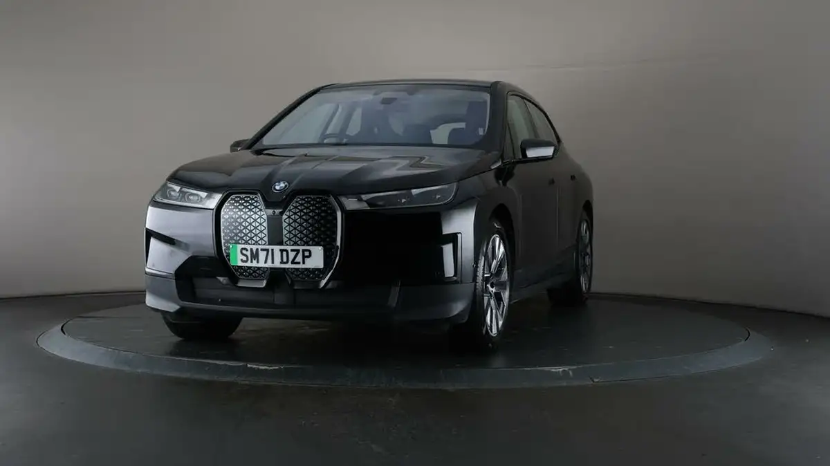 2022-bmw-ix-e-xdrive-40-sport-big-41