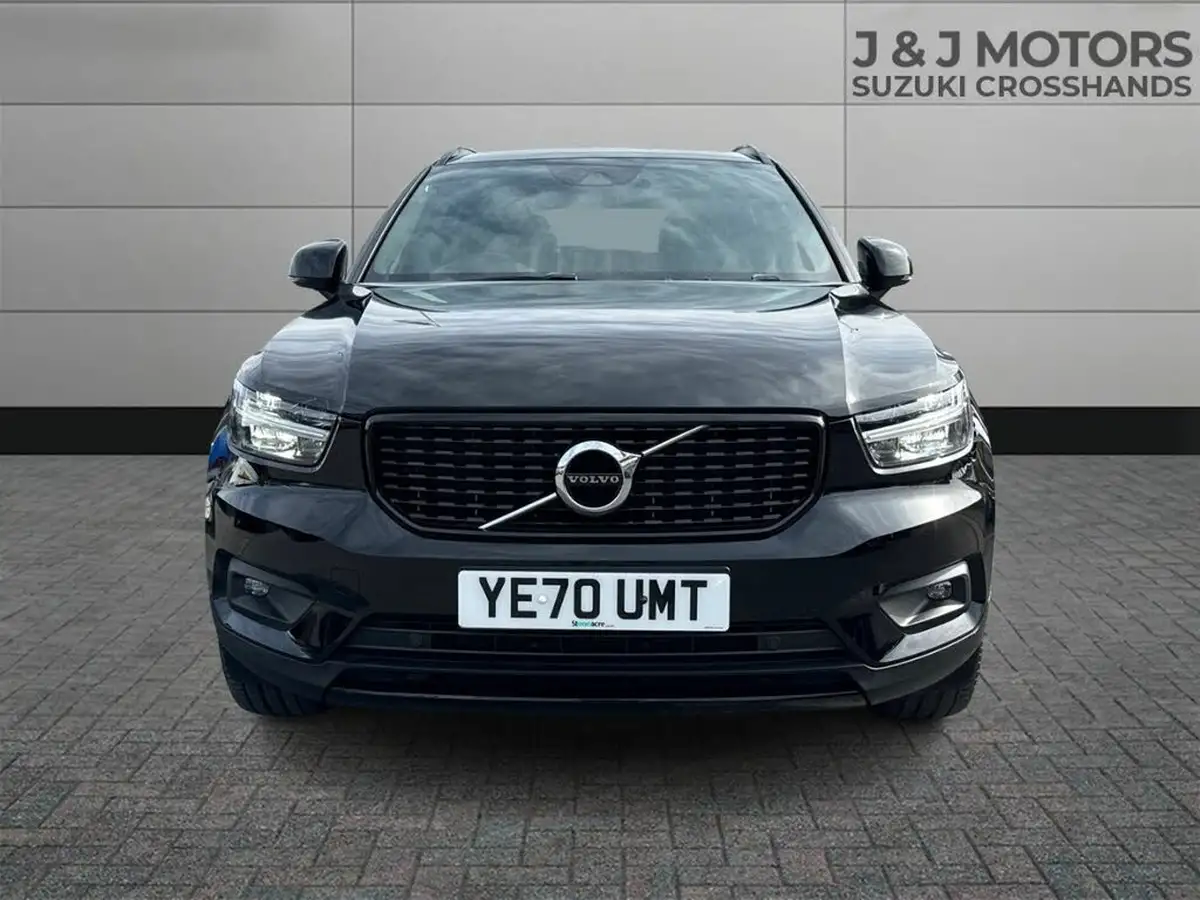 2020-volvo-xc40-15-t3-r-design-big-1