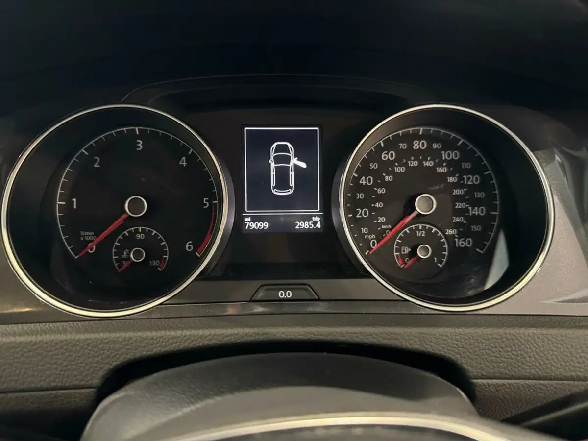 2018-volkswagen-golf-16tdi-se-nav-ss-hatchback-5d-big-27