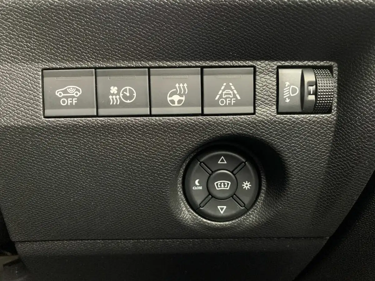 2021-citroen-c4-e-shine-big-25