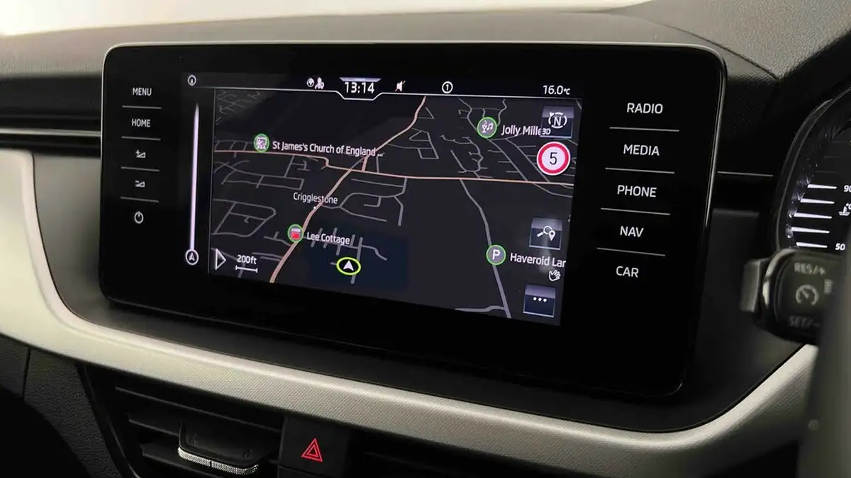2021-skoda-kamiq-10-tsi-se-l-109ps-dsg-big-20