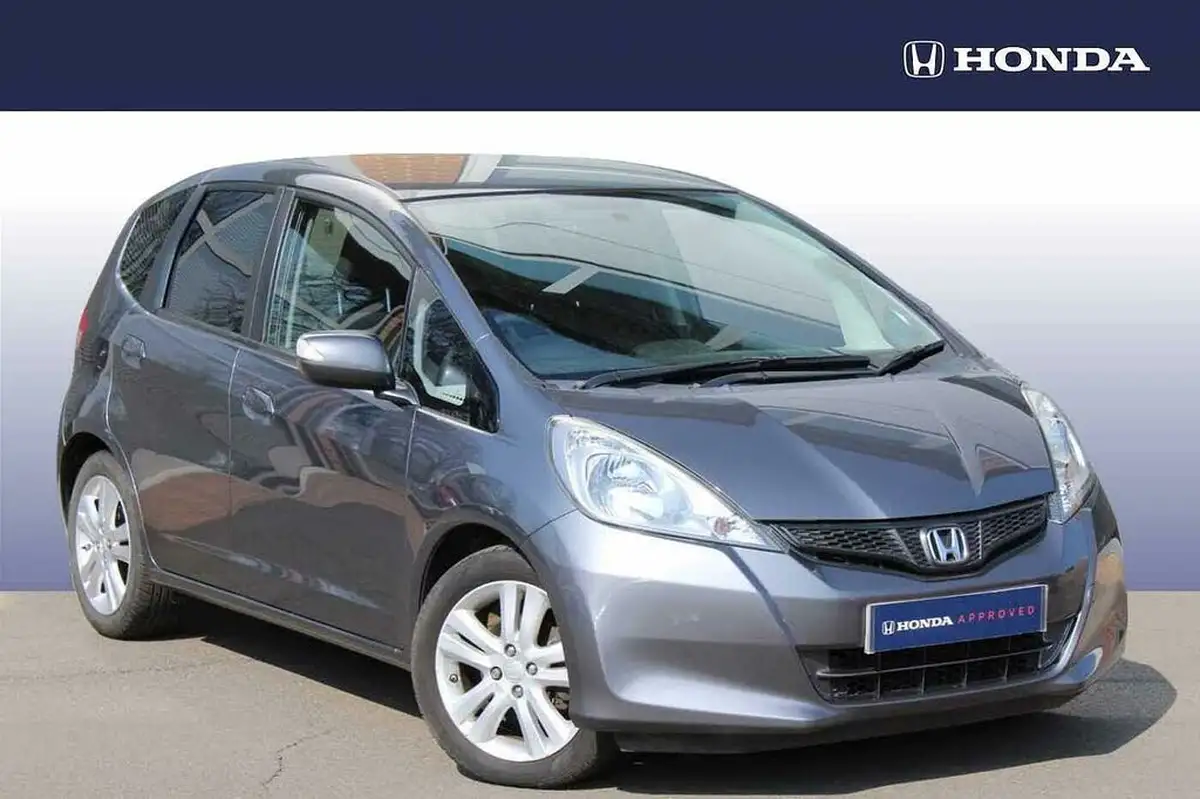 2014-honda-jazz-14-es-plus-cvt-big-0