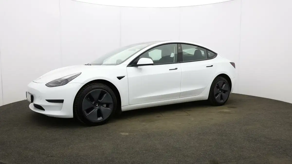 2021-tesla-model-3-e-standard-plus-big-26