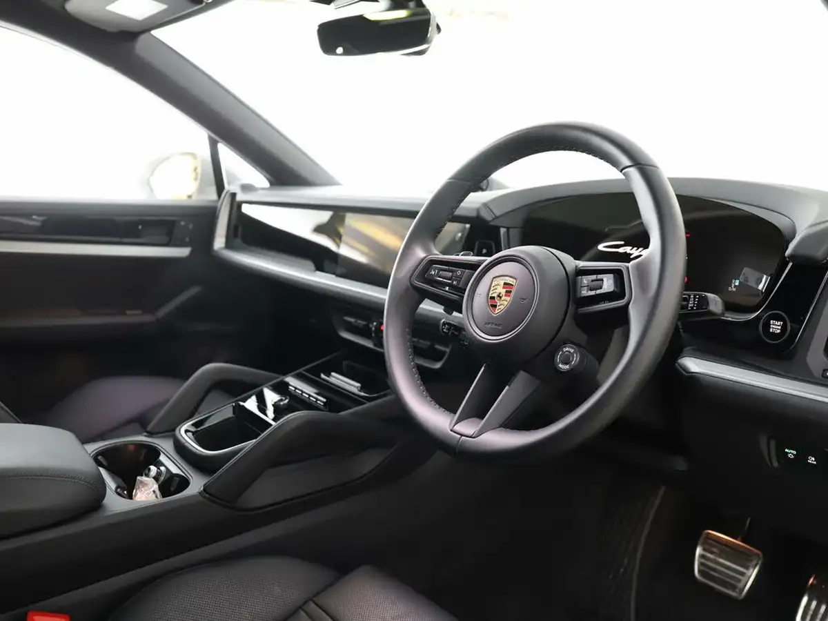 2023-porsche-cayenne-30-v6-353ps-coupe-big-7