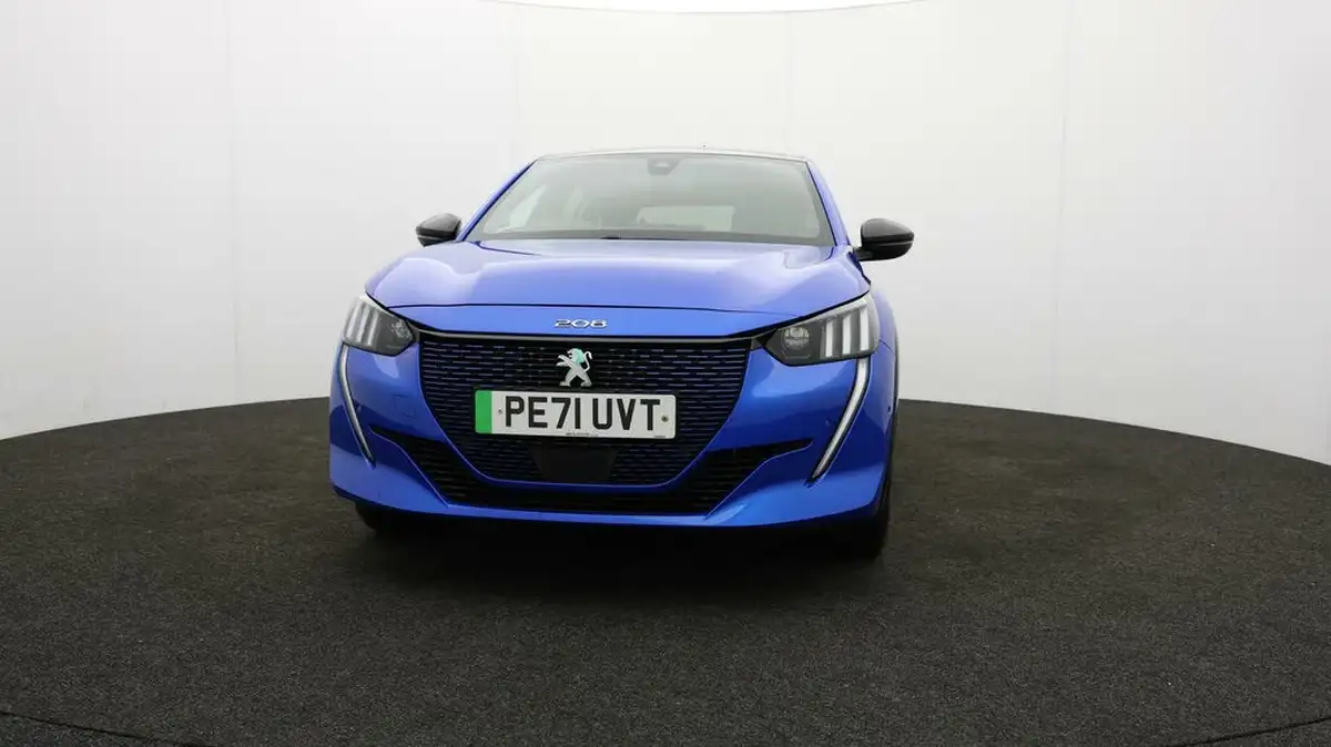 2021-peugeot-208-e-gt-50kwh-big-48