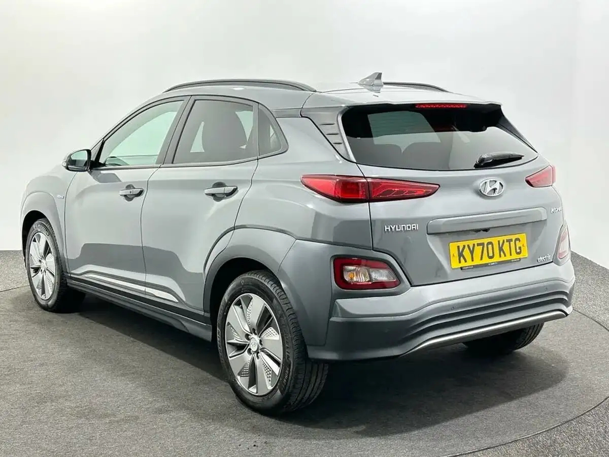 2020-hyundai-kona-e-premium-se-64kwh-105kw-obc-big-4