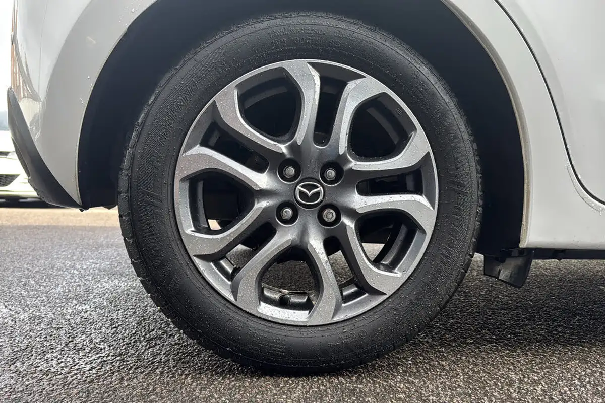 2018-mazda-mazda2-15-gt-sport-nav-115ps-ss-big-6