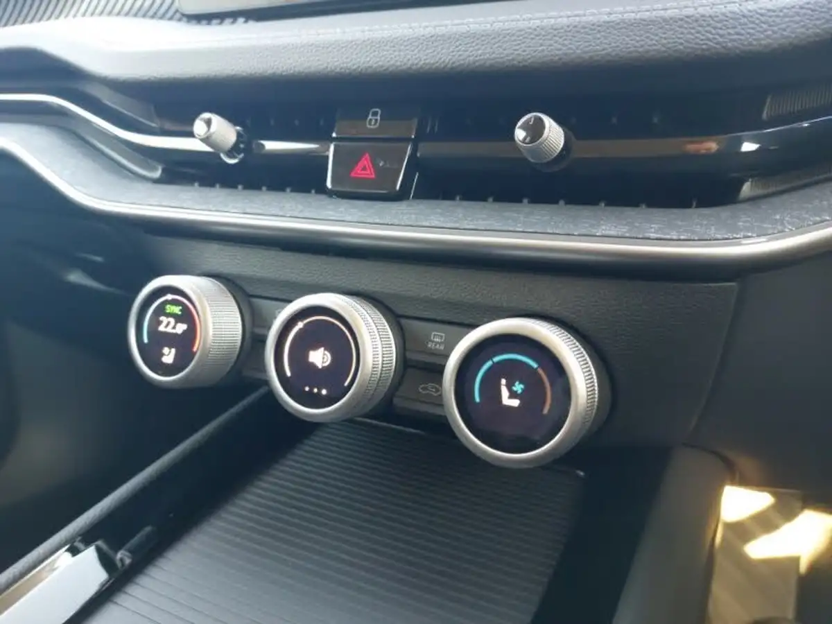 2024-skoda-superb-big-11