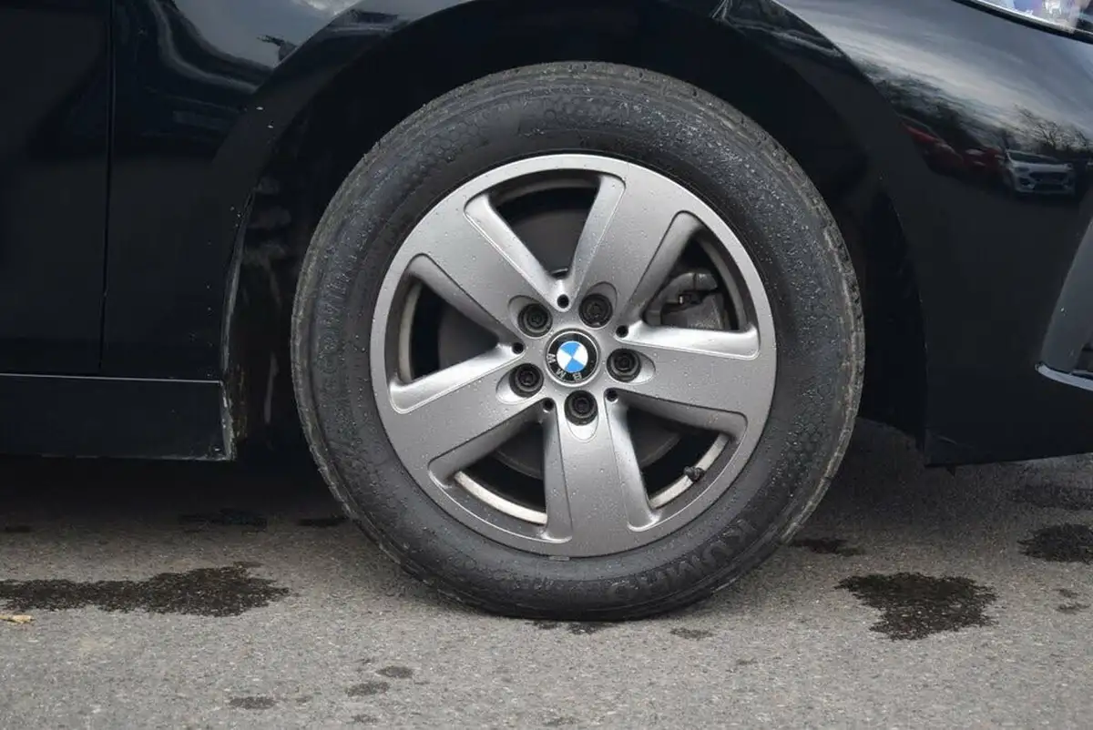 2021-bmw-1-series-15-118i-se-lcp-big-7