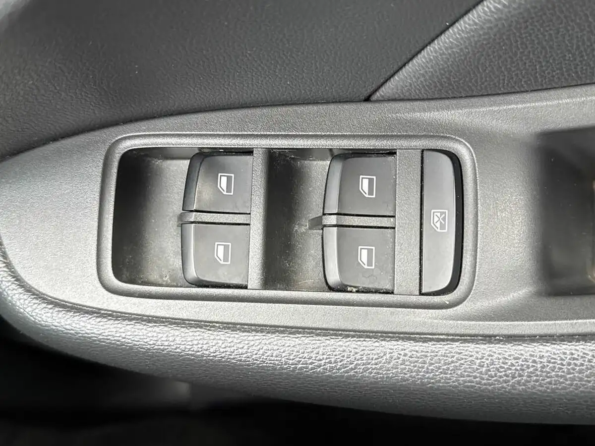 2019-mg-zs-suv-10t-gdi-exclusive-109bhp-big-19