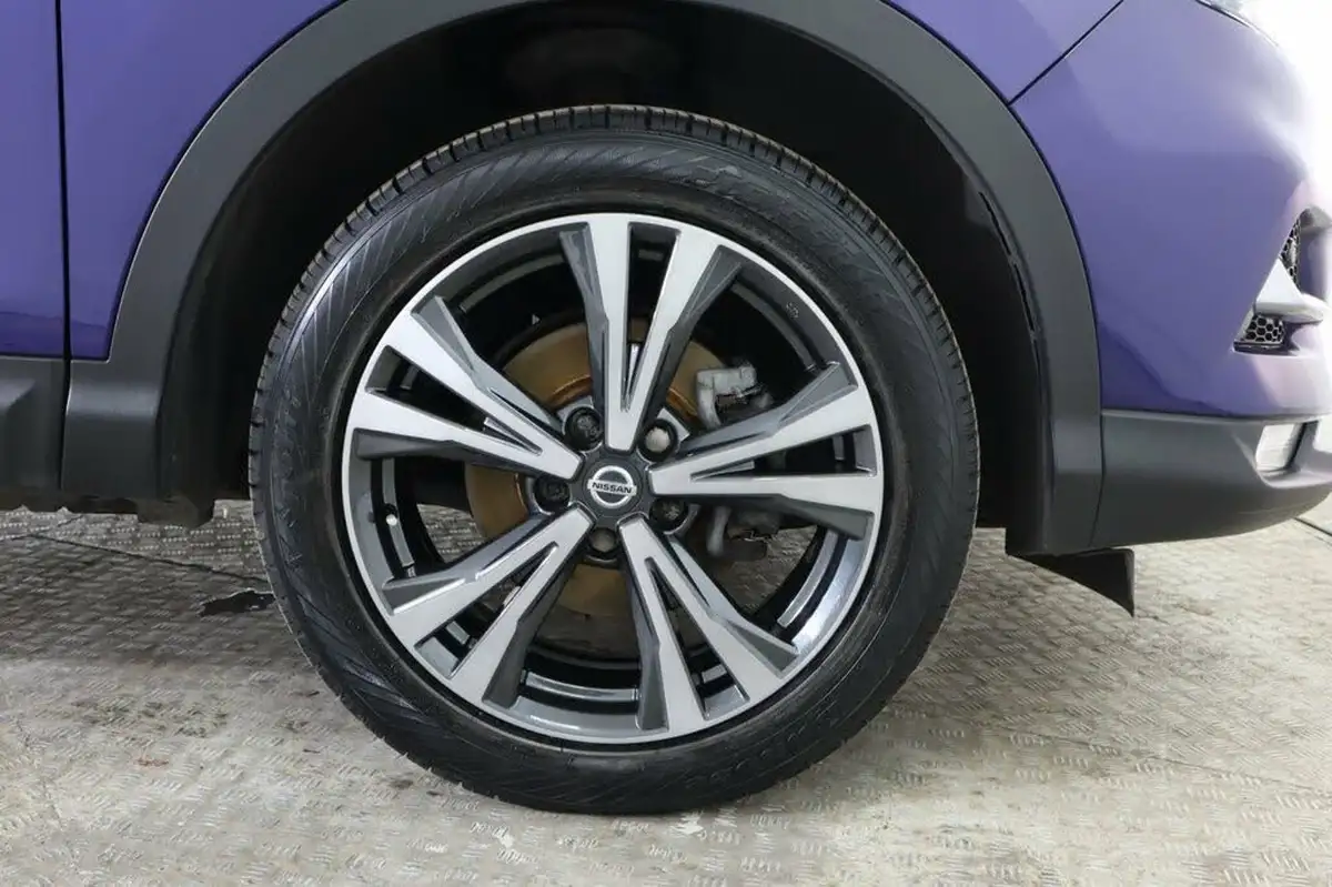 2018-nissan-qashqai-12-dig-t-n-connecta-big-10