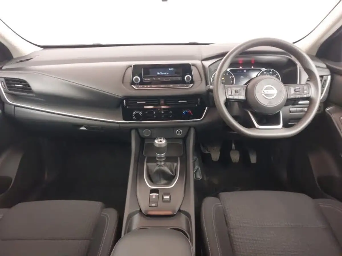 2021-nissan-qashqai-13-dig-t-visia-big-2