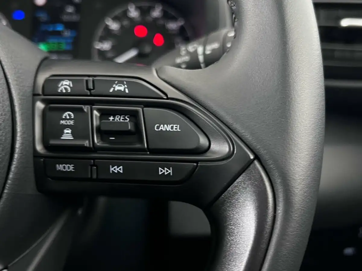 2024-mazda-mazda2-15-exclusive-line-big-17