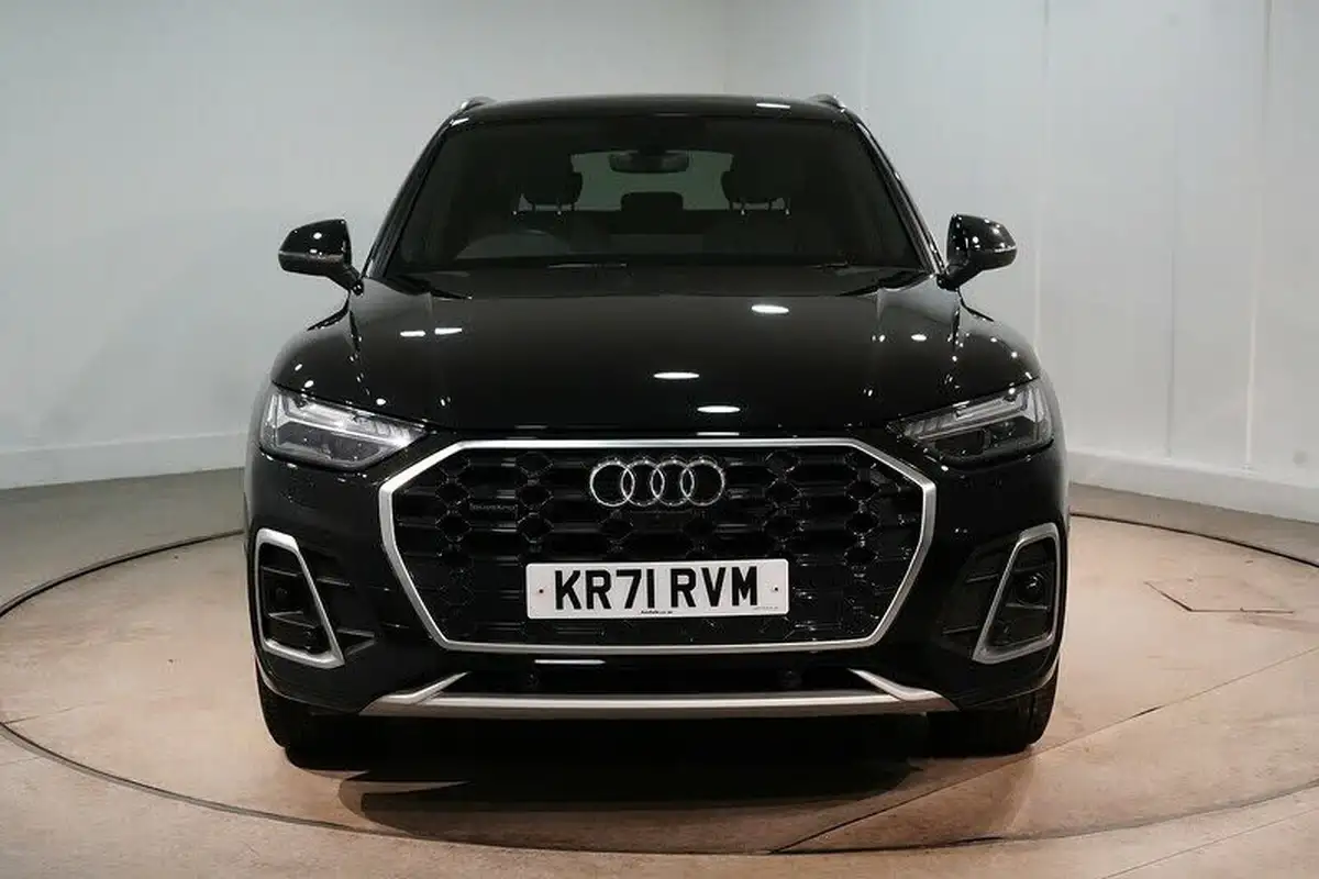 2021-audi-q5-20-50-tfsi-e-s-line-station-wagon-big-2