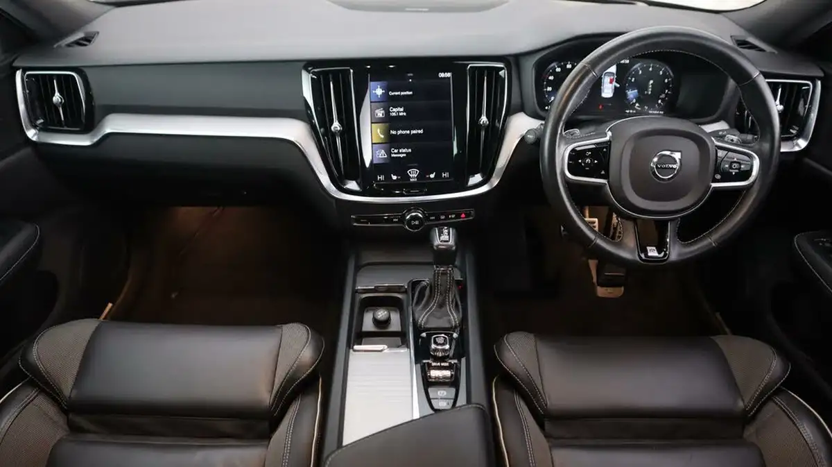 2019-volvo-s60-20-t5-r-design-plus-big-13