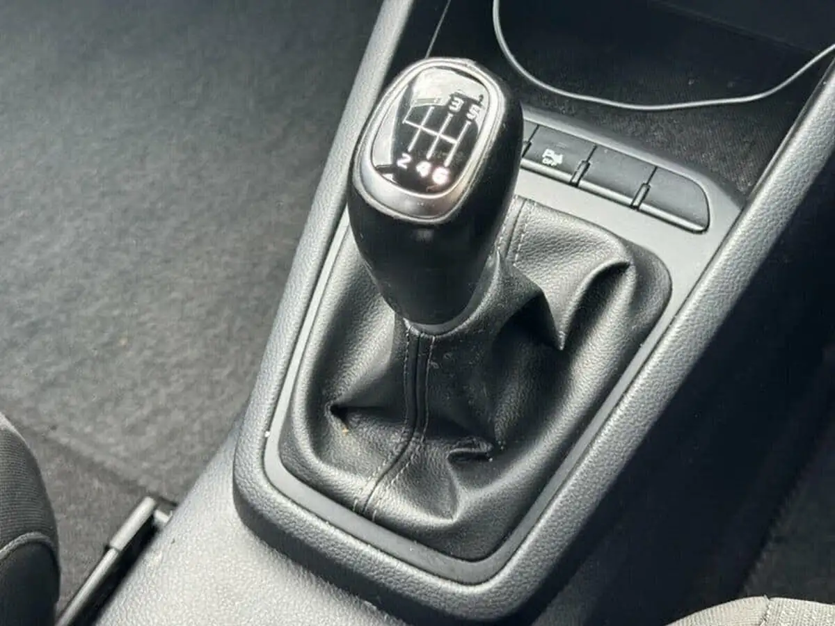 2021-kia-stonic-10-t-gdi-2-99bhp-big-23