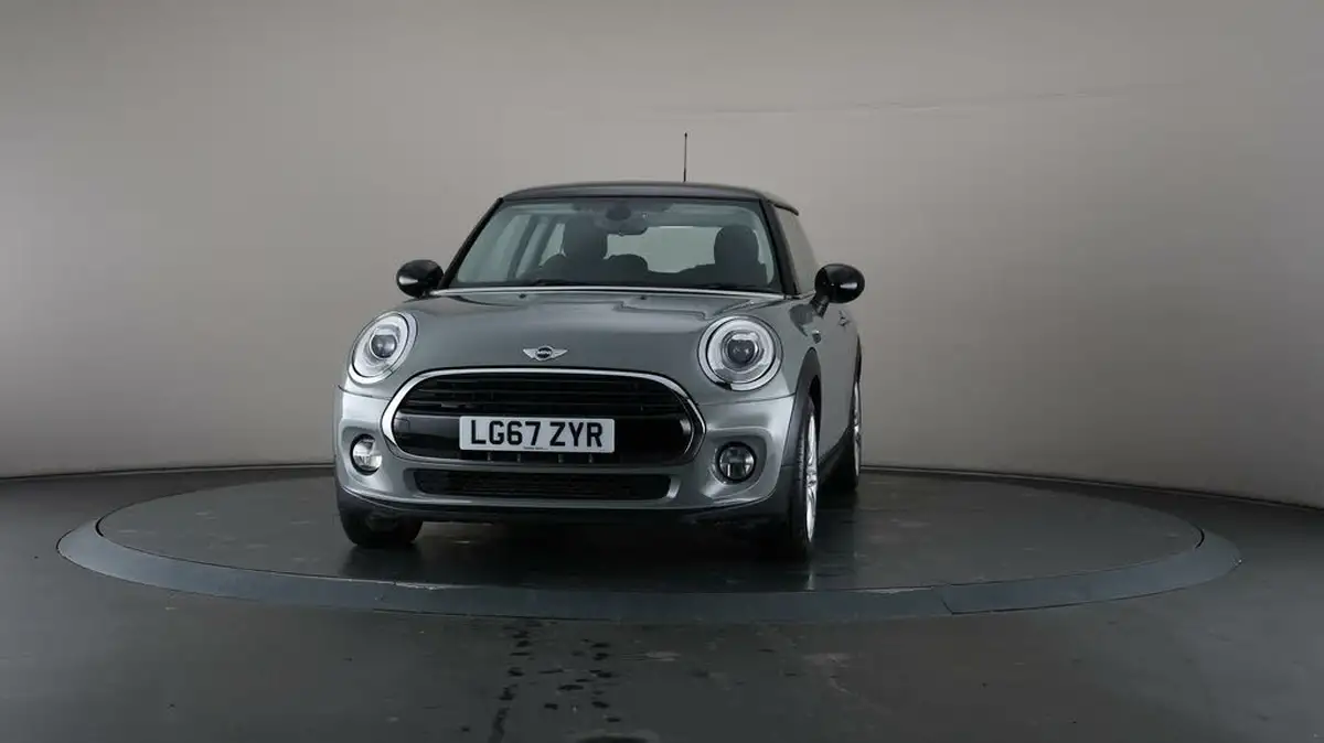 2017-mini-cooper-15-cooper-ss-hatchback-3d-auto-big-38