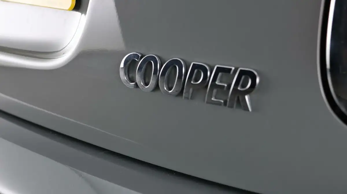 2017-mini-cooper-15-cooper-ss-hatchback-3d-auto-big-20