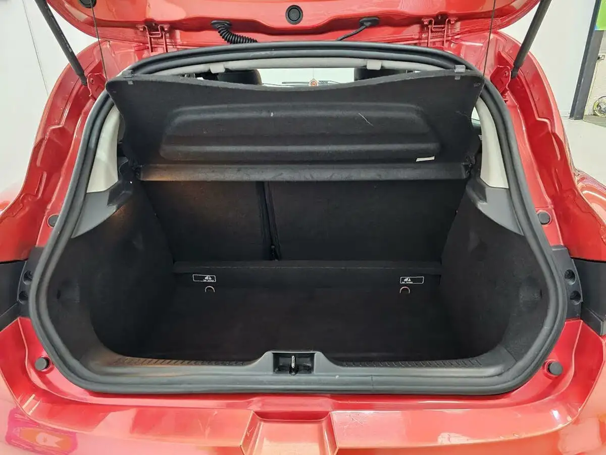 2014-renault-clio-12-dynamique-big-25