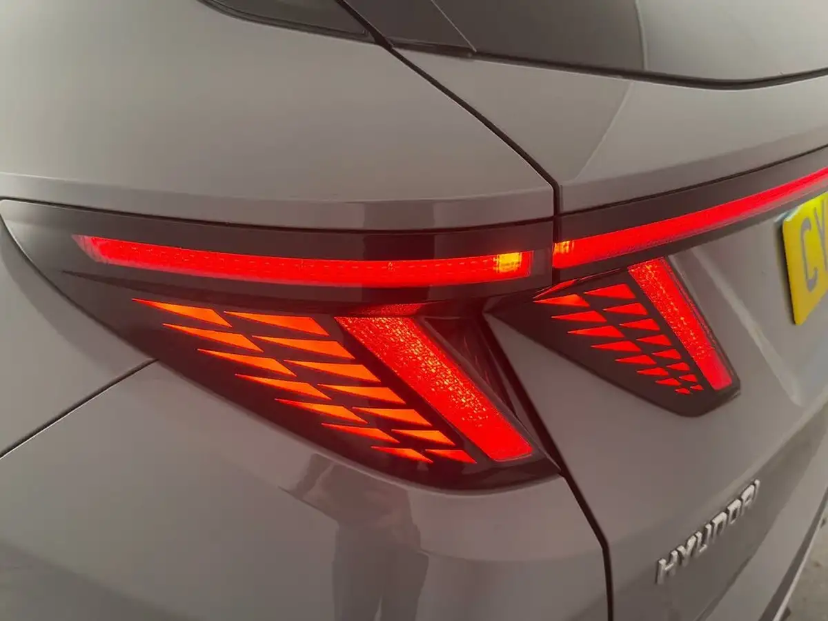 2022-hyundai-tucson-16-t-gdi-n-line-s-265ps-4wd-phev-auto-big-32