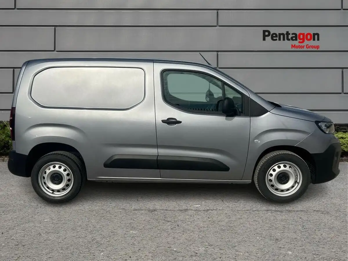 2024-peugeot-partner-15-bluehdi-professional-100pseu6d-big-10