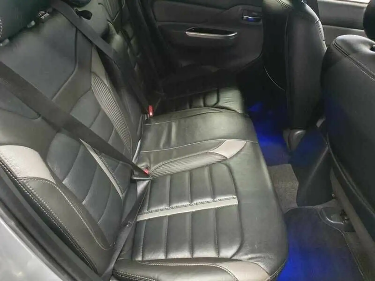 2019-mitsubishi-l200-24di-d-barbarian-eu6b-auto-big-7