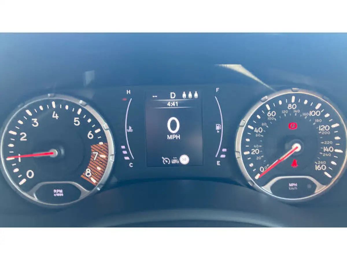 2019-jeep-renegade-13-gse-longitude-big-17