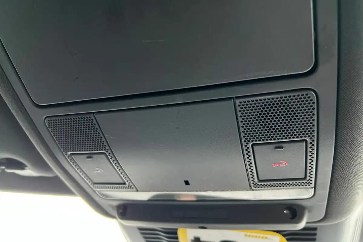 2021-jaguar-xe-20-d200-r-dynamic-black-big-36