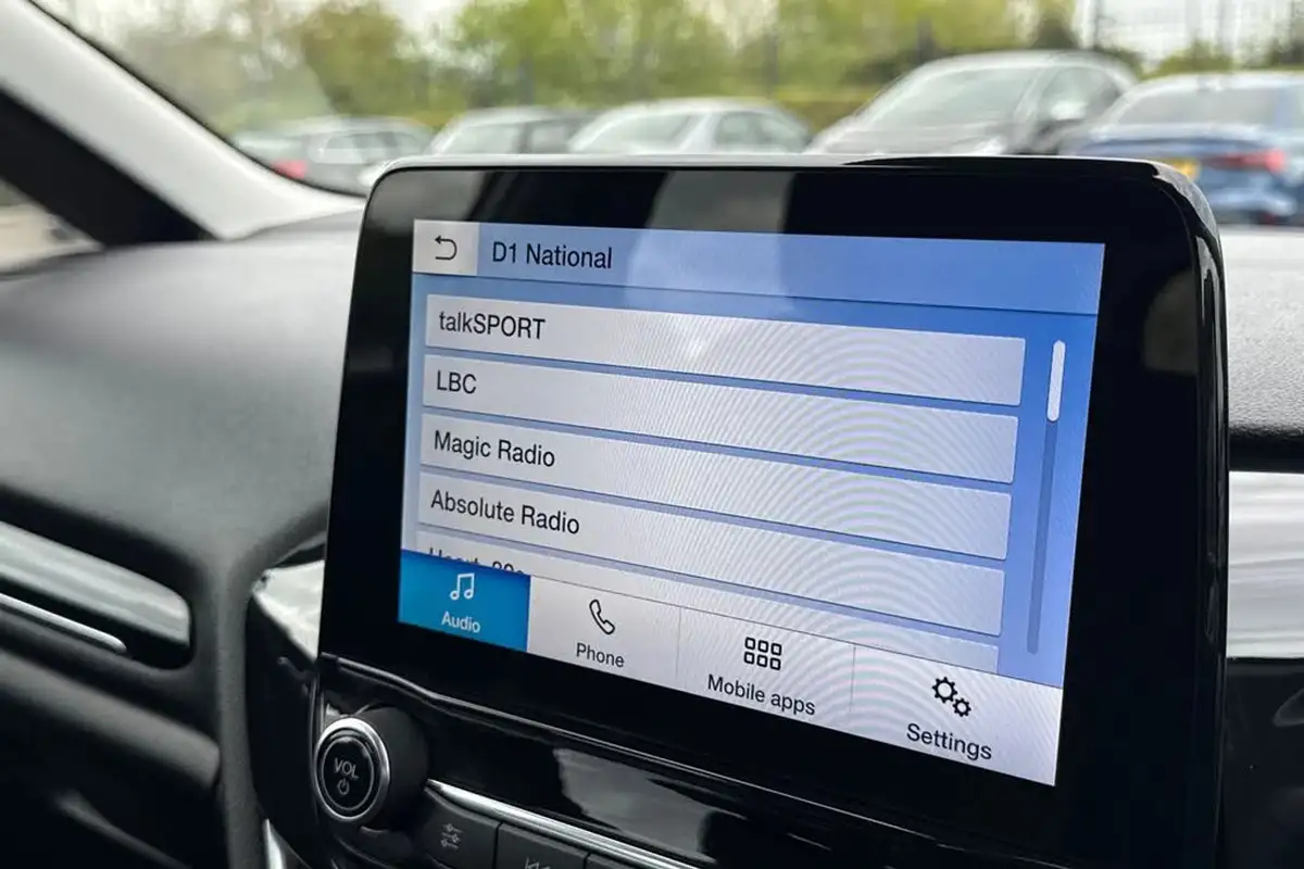 2019-ford-fiesta-10t-zetec-5d-big-46