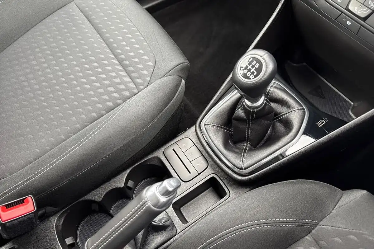 2019-ford-fiesta-10t-zetec-5d-big-22