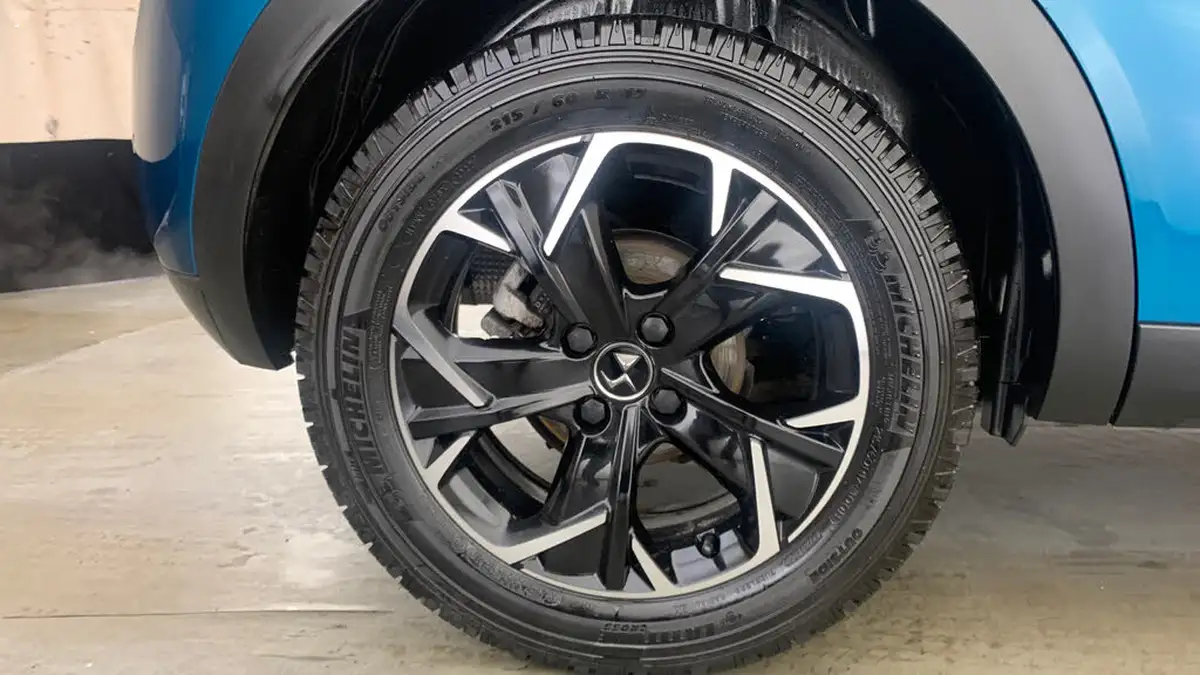 2019-ds-ds-3-crossback-12-puretech-prestige-130ps-eat8-big-21