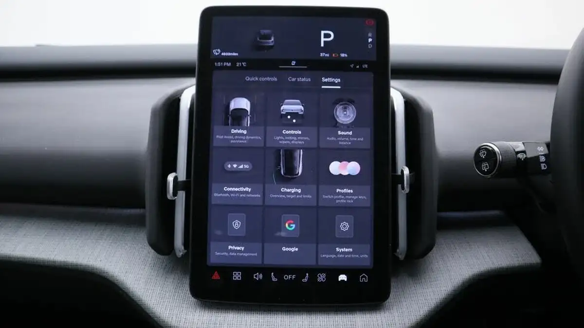 2024-volvo-ex30-e-twin-ultra-big-32