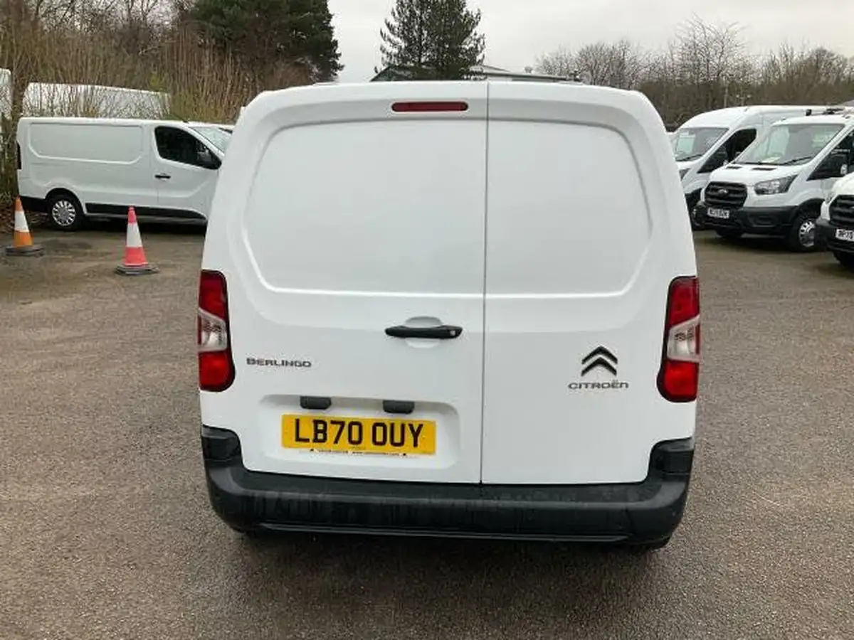 2020-citroen-berlingo-15bluehdi-1000-enterprise-100pseu6dt-e-ss-panel-big-8