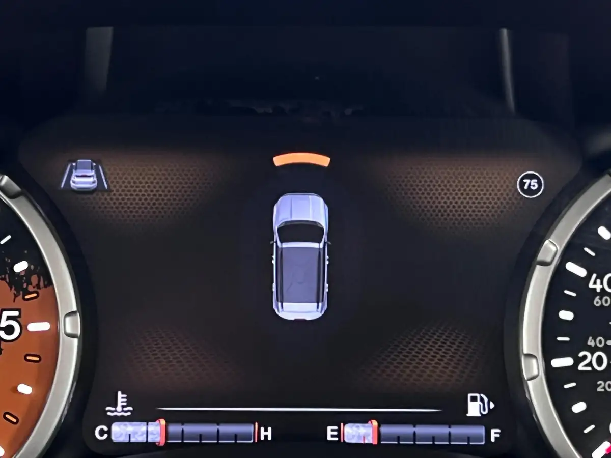 2016-jeep-renegade-16-multijet-ii-limited-ss-big-33