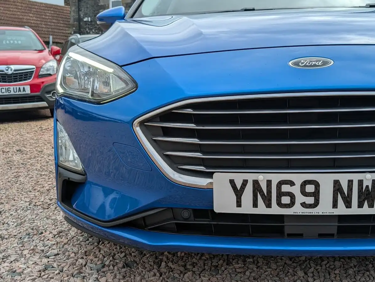 2019-ford-focus-10t-titanium-hatchback-big-3