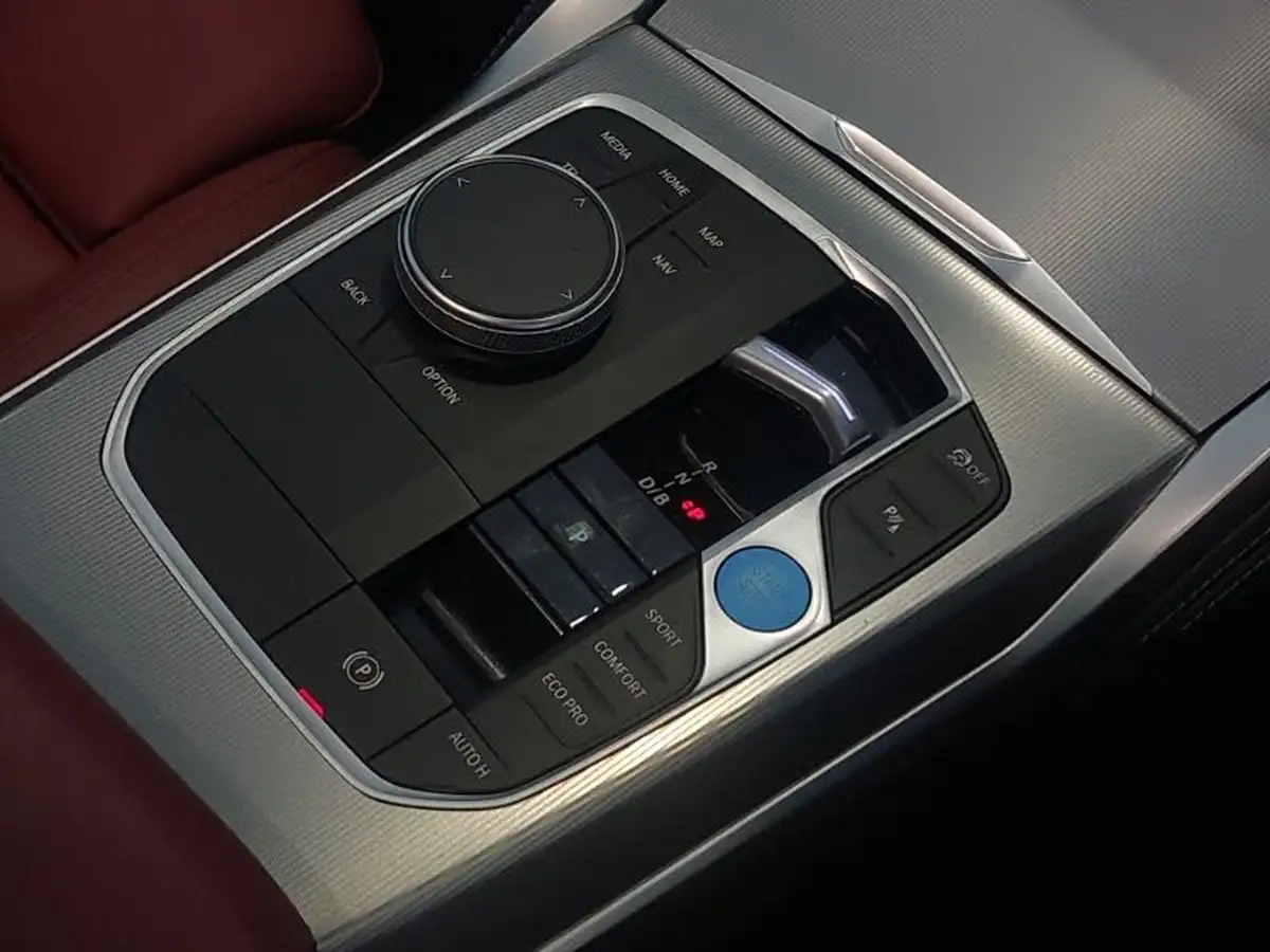 2023-bmw-i4-e-edrive40-m-sport-big-9