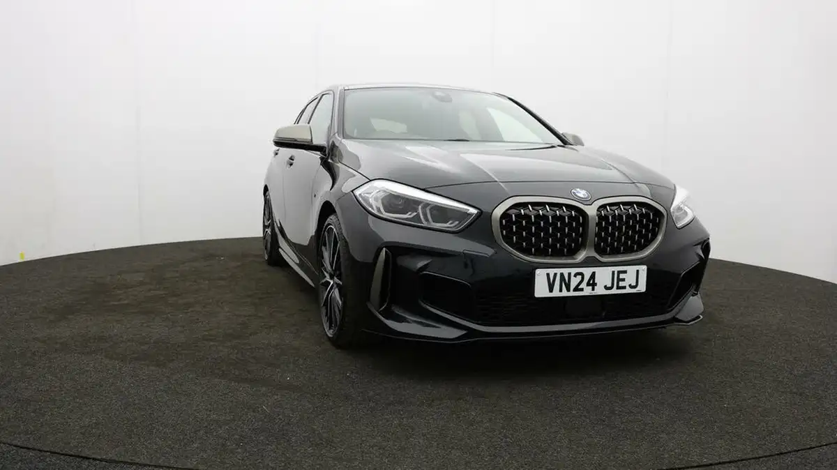 2024-bmw-1-series-20-m135i-xdrive-big-43