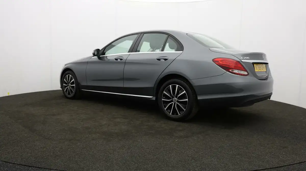 2020-mercedes-benz-c-class-15-c200-se-saloon-4d-big-67
