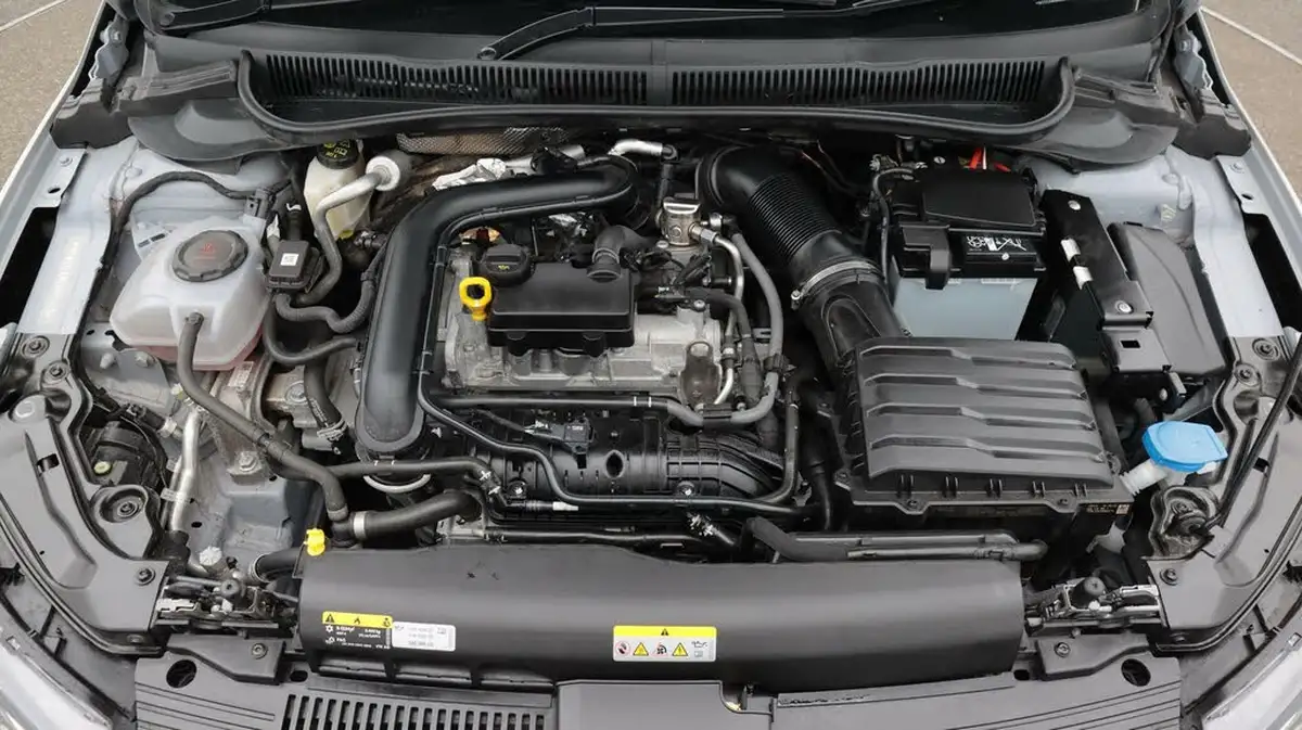 2024-volkswagen-polo-10-tsi-life-big-19